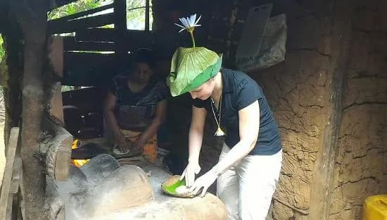 Hiriwadunna village